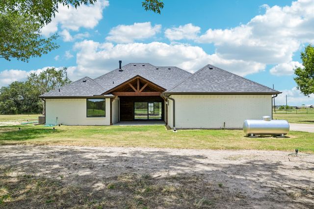 10435 County Road 2462, Terrell, TX 75160