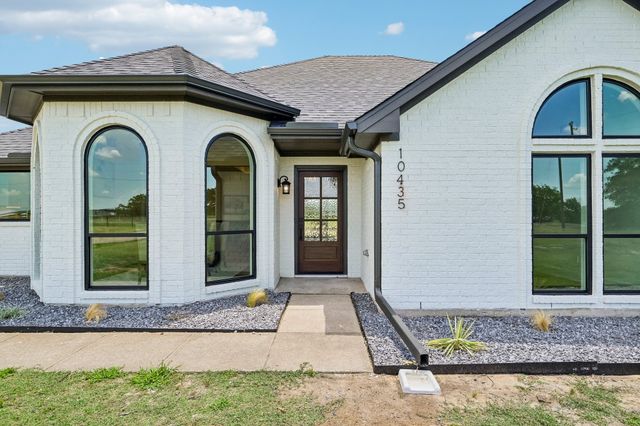 10435 County Road 2462, Terrell, TX 75160