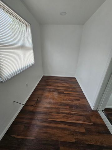 148 W 14th Street 2, Riviera Beach, FL 33404