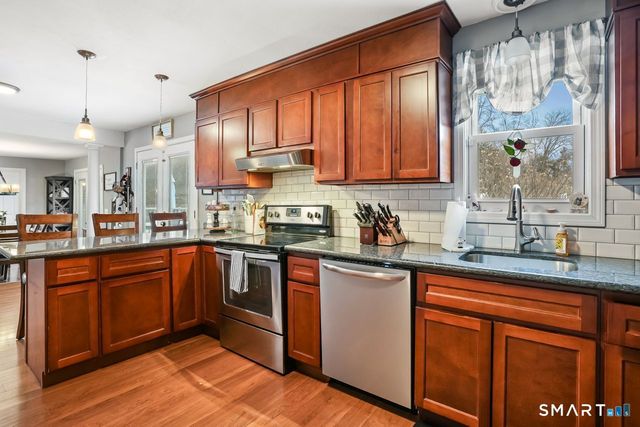 17 Forestview Drive, Wolcott, CT 06716