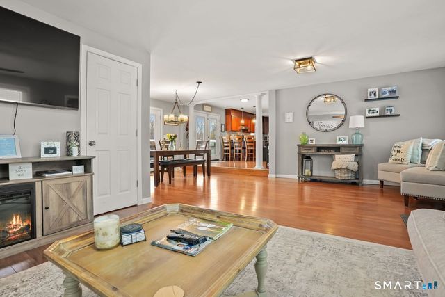 17 Forestview Drive, Wolcott, CT 06716