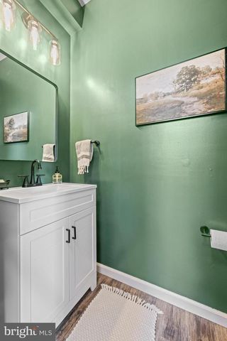 1909 ALAMINGO DR, Quakertown, PA 18951