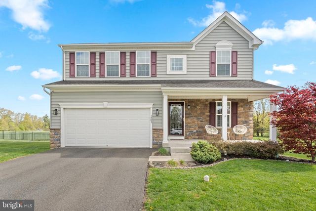 1909 ALAMINGO DR, Quakertown, PA 18951