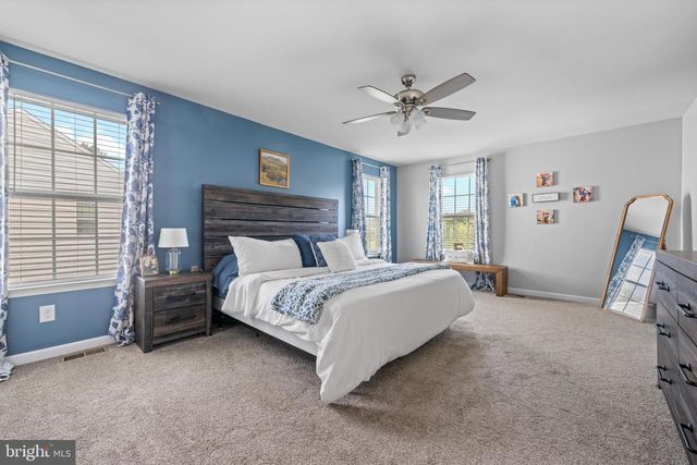 1909 ALAMINGO DR, Quakertown, PA 18951