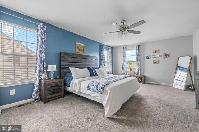 1909 ALAMINGO DR, Quakertown, PA 18951