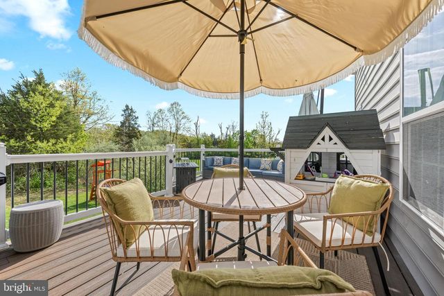1909 ALAMINGO DR, Quakertown, PA 18951