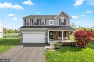 1909 ALAMINGO DR, Quakertown, PA 18951