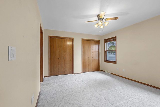 2298 LOST DAUPHIN ROAD, De Pere, WI 54115