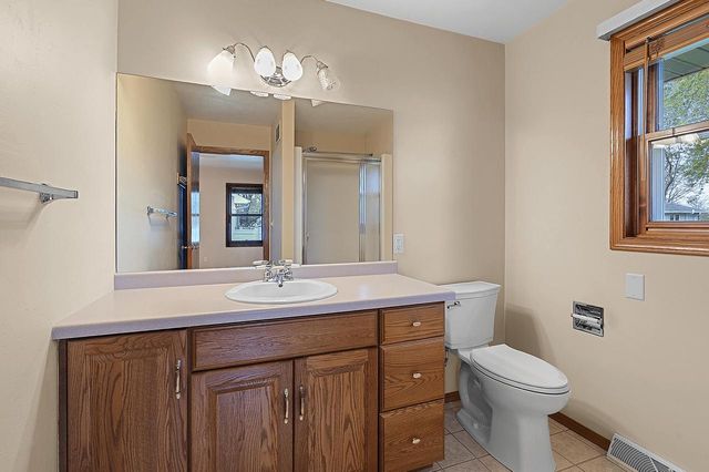 2298 LOST DAUPHIN ROAD, De Pere, WI 54115