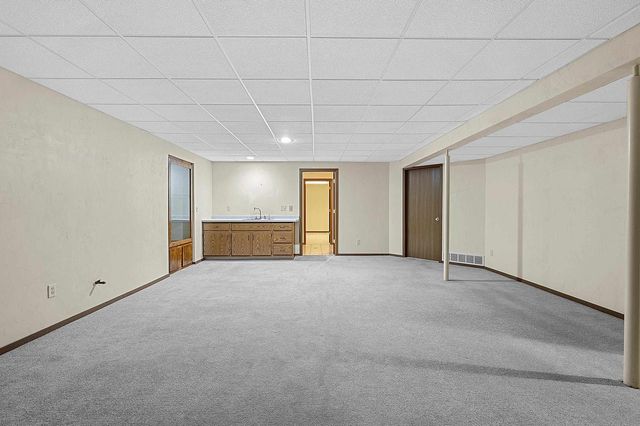 2298 LOST DAUPHIN ROAD, De Pere, WI 54115