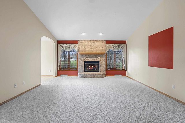 2298 LOST DAUPHIN ROAD, De Pere, WI 54115