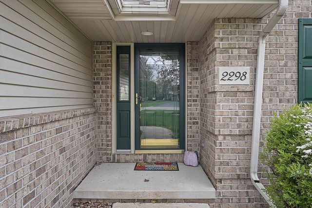 2298 LOST DAUPHIN ROAD, De Pere, WI 54115