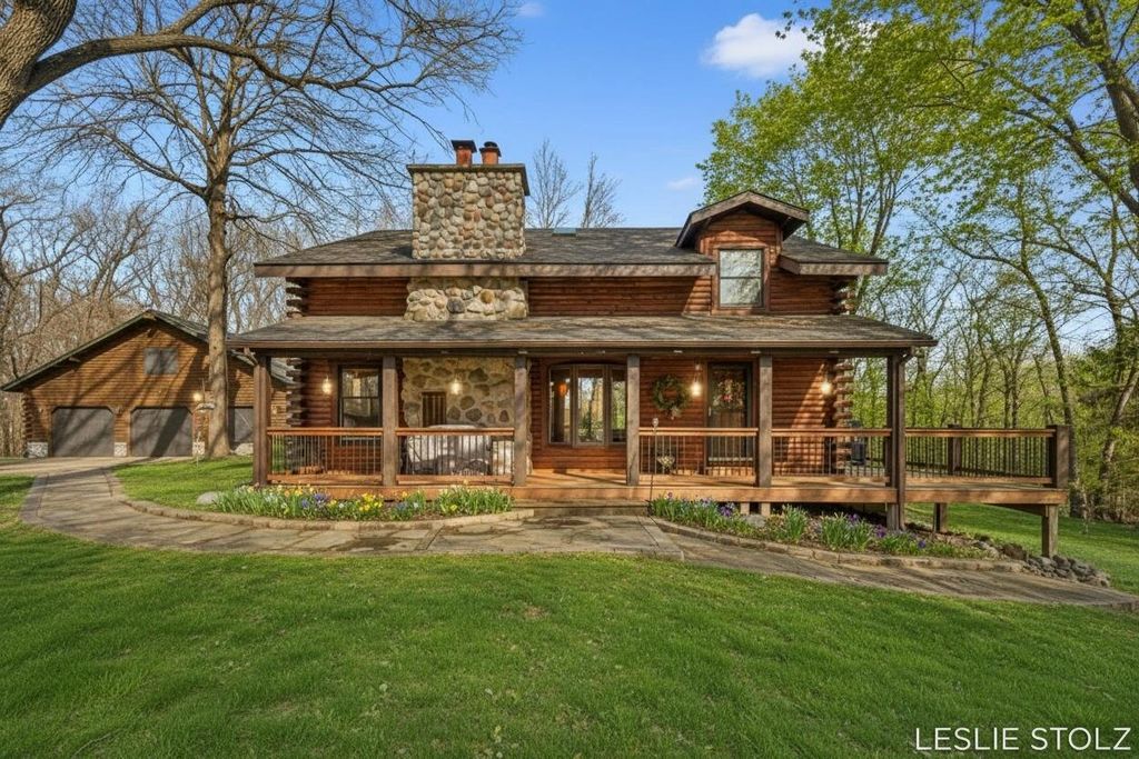 8835 Vergennes Street Se, Ada Twp, MI 49301