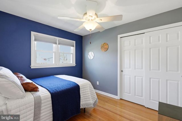 26 WOOD LN, Malvern, PA 19355