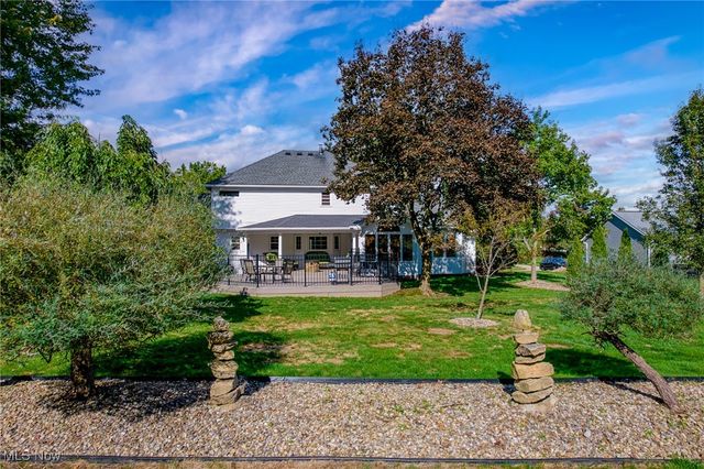 71 Steeplechase Lane, Munroe Falls, OH 44262