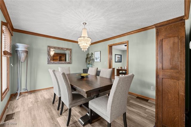 71 Steeplechase Lane, Munroe Falls, OH 44262