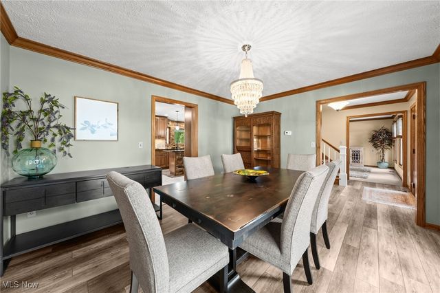 71 Steeplechase Lane, Munroe Falls, OH 44262