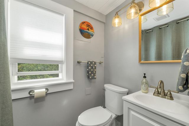 80 Sunset Drive, Belmont, NH 03220
