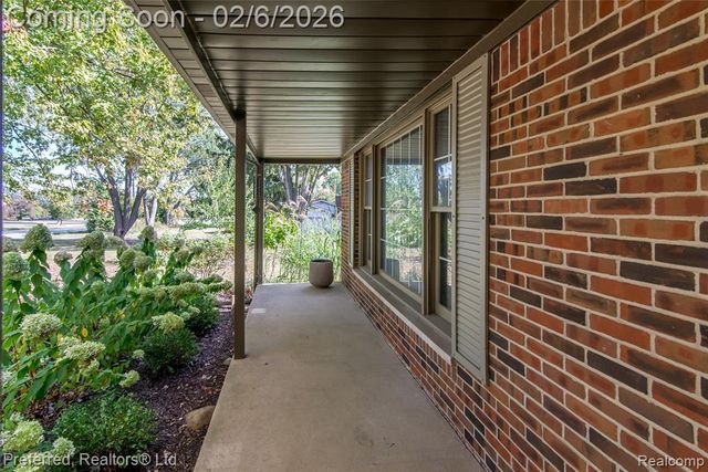 46701 N Territorial Road, Plymouth, MI 48170