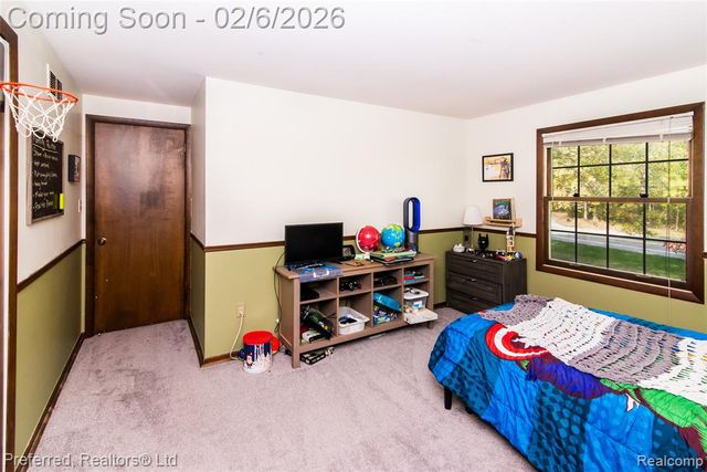 46701 N Territorial Road, Plymouth, MI 48170