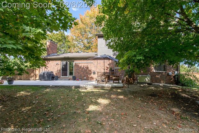 46701 N Territorial Road, Plymouth, MI 48170