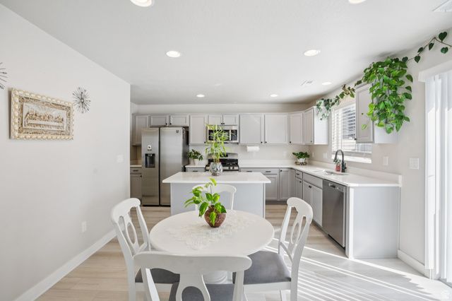 2919 W 3885 S, West Haven, UT 84401