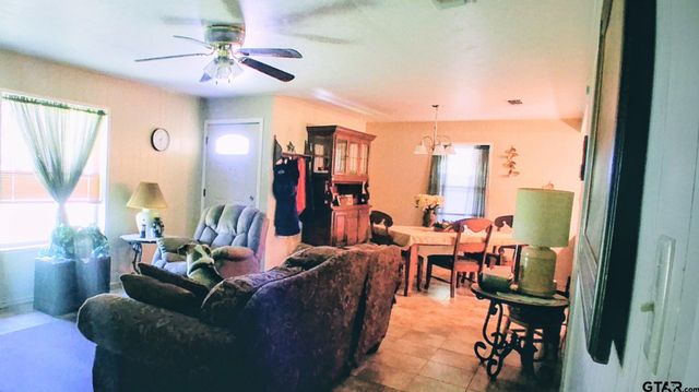 472 FM 1000, Omaha, TX 75571