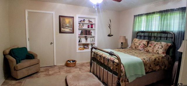 472 FM 1000, Omaha, TX 75571