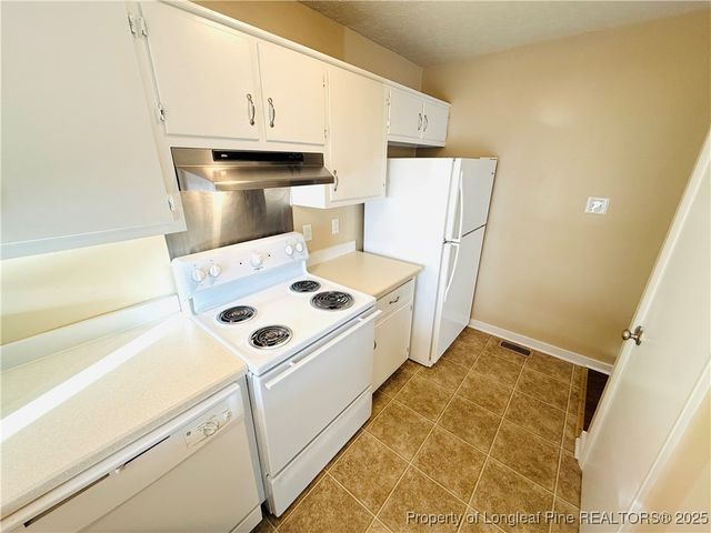 824 Danish Drive, Fayetteville, NC 28303