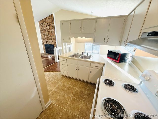 824 Danish Drive, Fayetteville, NC 28303