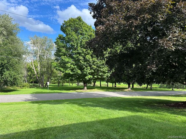14 Pond Hill Avenue, Warwick, NY 10990