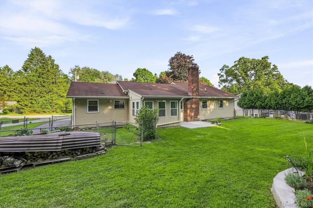 14 Pond Hill Avenue, Warwick, NY 10990