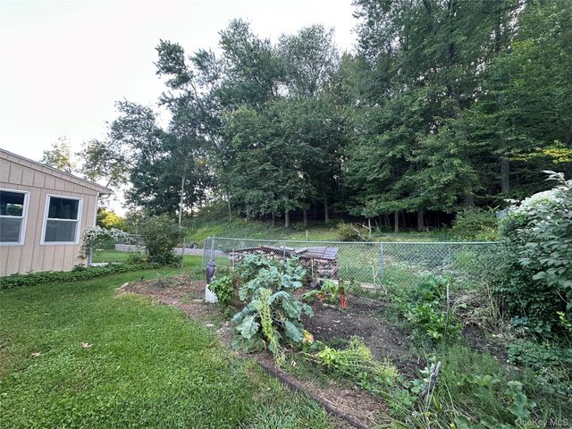 14 Pond Hill Avenue, Warwick, NY 10990