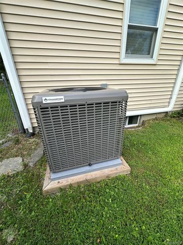 14 Pond Hill Avenue, Warwick, NY 10990