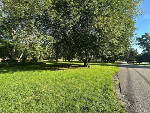 14 Pond Hill Avenue, Warwick, NY 10990