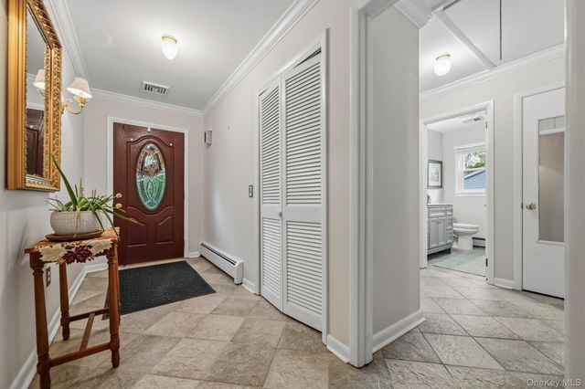 14 Pond Hill Avenue, Warwick, NY 10990