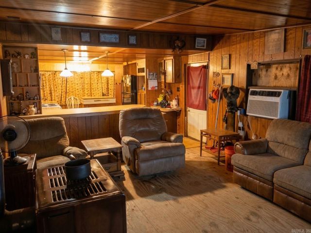 184 Peaceful Place Rd, Caddo Gap, AR 71935