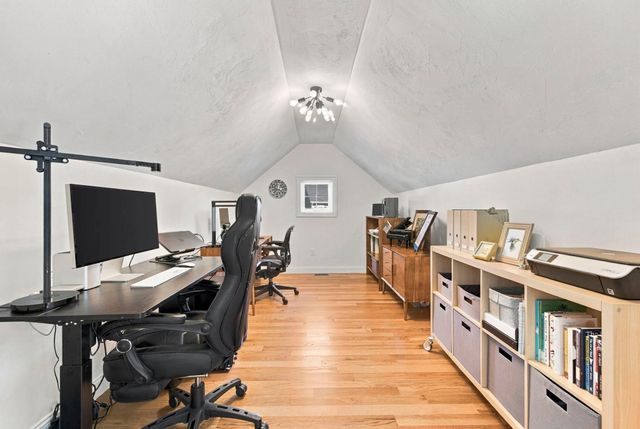 2 Edward Dr, Littleton, MA 01460