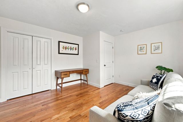 2 Edward Dr, Littleton, MA 01460