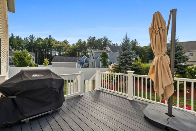 2 Edward Dr, Littleton, MA 01460