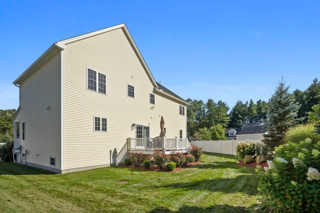 2 Edward Dr, Littleton, MA 01460