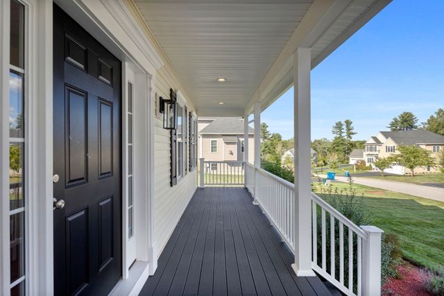 2 Edward Dr, Littleton, MA 01460