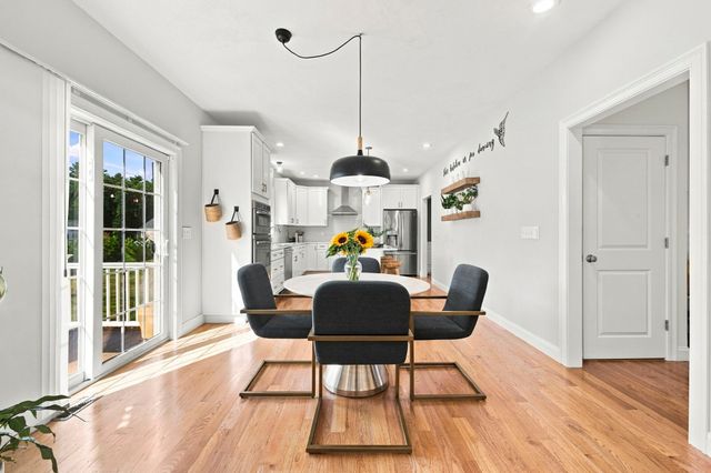 2 Edward Dr, Littleton, MA 01460
