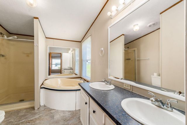 2185 Maureen Boulevard S, Obetz, OH 43207