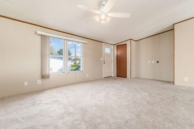 2185 Maureen Boulevard S, Obetz, OH 43207