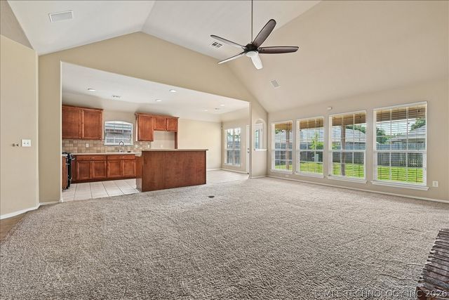 2102 W H. Street, Jenks, OK 74037