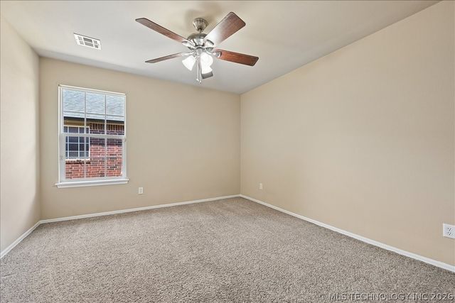 2102 W H. Street, Jenks, OK 74037