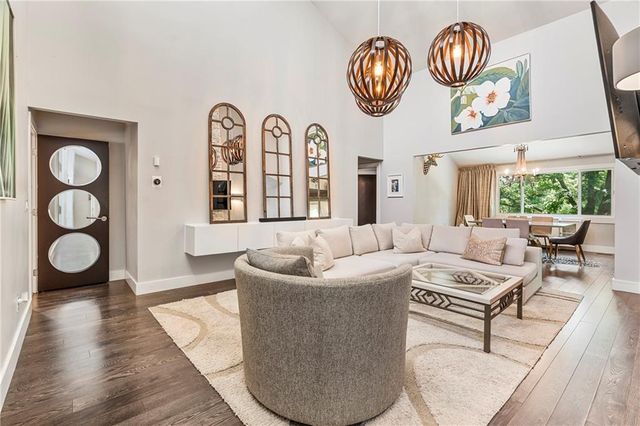 6130 Hodges Drive, Mission, KS 66205