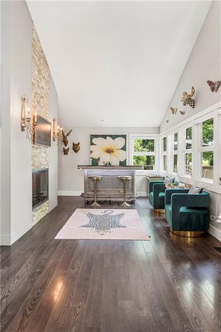 6130 Hodges Drive, Mission, KS 66205