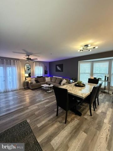 43962 MINTHILL TER, Ashburn, VA 20147